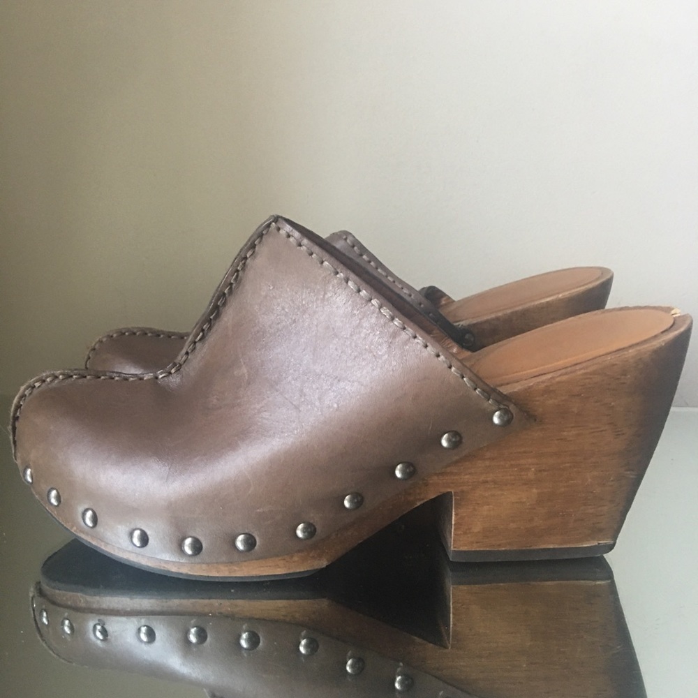 Micheal Kors Studded Clog Mule Taupe